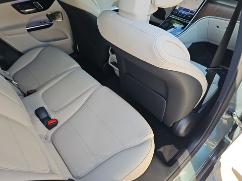 Certified 2026 Mercedes-Benz GLC 300 4MATIC image 12