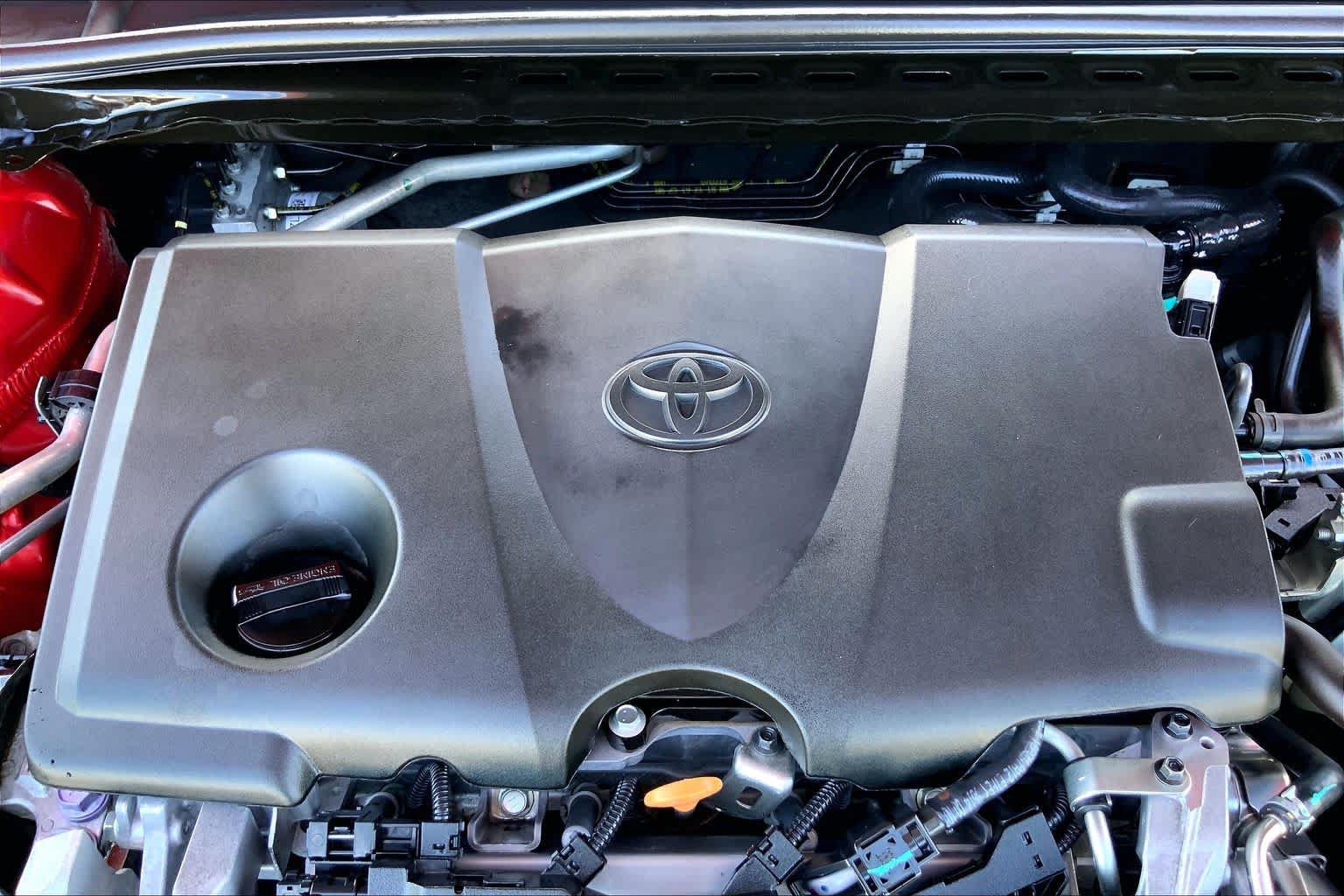 Used 2019 Toyota Camry SE w/ Convenience Package FWD image 31