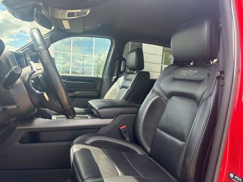 Used 2022 RAM 1500 Laramie AWD/4WD image 17
