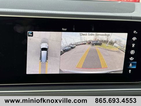 Used 2021 Mercedes-Benz GLS 580 4MATIC image 24