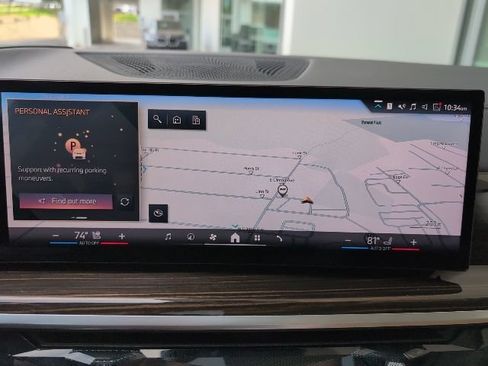 Used 2025 BMW X7 xDrive40i w/ Premium Package AWD/4WD image 19