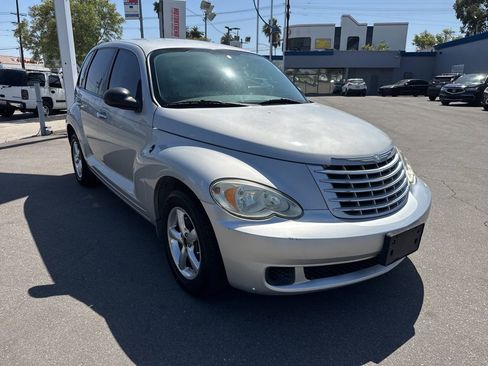 Used 2007 Chrysler PT Cruiser Touring FWD image 1