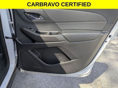 Certified 2023 Chevrolet Traverse LT FWD image 29