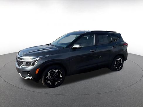 Used 2025 Kia Seltos S image 8