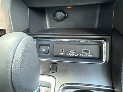 Used 2023 Subaru Ascent Limited w/ Technology Package AWD/4WD image 37