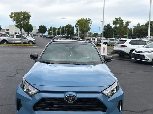 Used 2025 Toyota RAV4 XSE AWD/4WD image 4