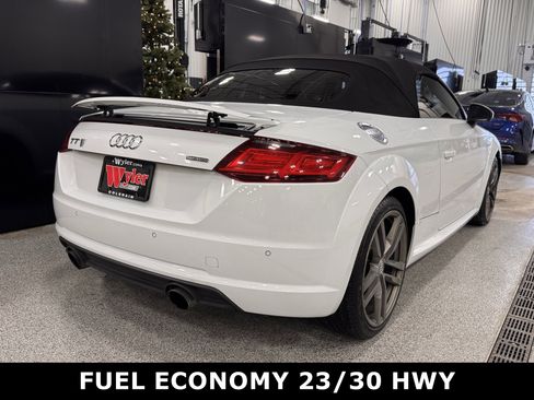 Used 2016 Audi TT 2.0T w/ Technology Package image 3