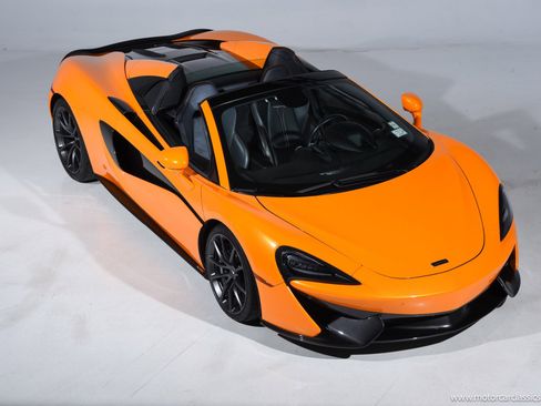 Used 2020 McLaren 570S Spider image 11