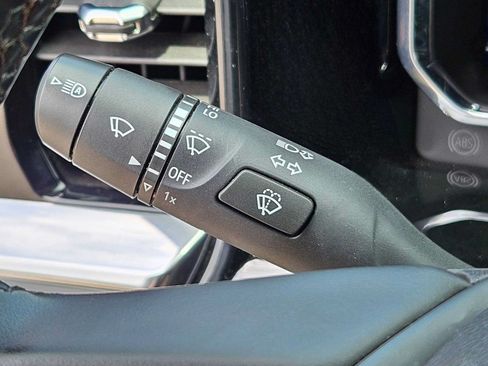 Used 2025 Chevrolet Silverado 1500 LT RWD image 25