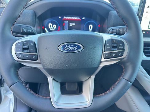 New 2026 Ford Explorer Active image 13