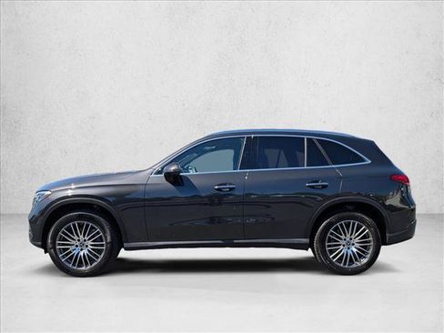 Certified 2026 Mercedes-Benz GLC 300 image 8