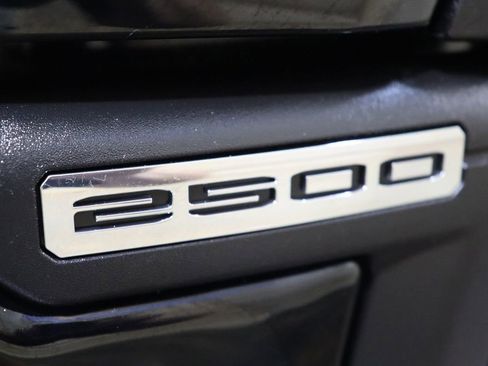 Used 2024 GMC Sierra 2500 Denali w/ Denali Reserve Package image 18