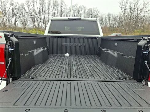 New 2025 Toyota Tacoma TRD Sport image 19