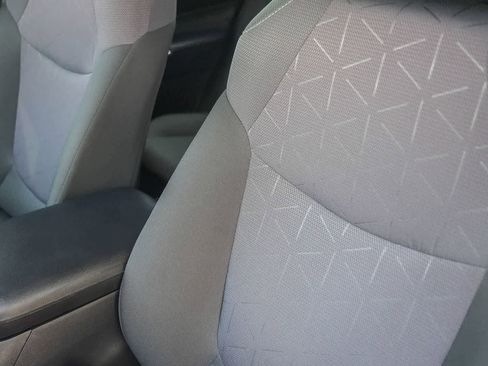 Used 2024 Toyota RAV4 XLE AWD/4WD image 25