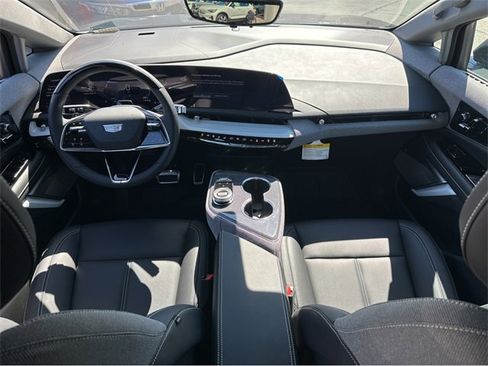 New 2025 Cadillac Optiq Sport 1 image 18