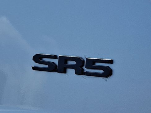 Used 2025 Toyota 4Runner SR5 AWD/4WD image 31