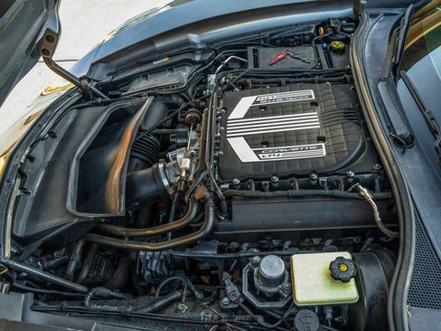 Used 2016 Chevrolet Corvette Z06 w/ 3LZ Preferred Equipment Group image 24