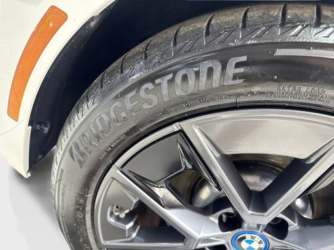 Used 2023 BMW i4 eDrive40 RWD image 87