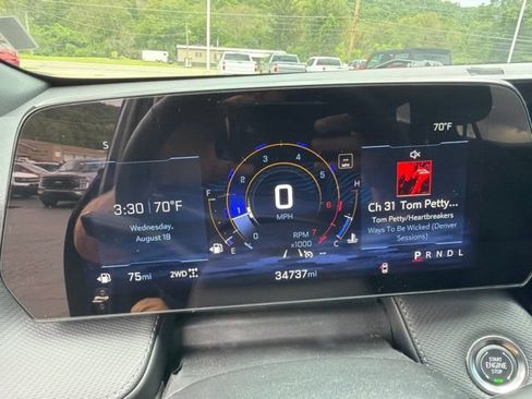 Used 2025 Chevrolet Equinox LT w/ Convenience Package II AWD/4WD image 8