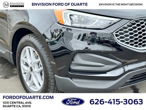 New 2024 Ford Edge SE image 4