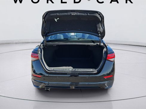 Used 2025 Nissan Sentra SR image 36