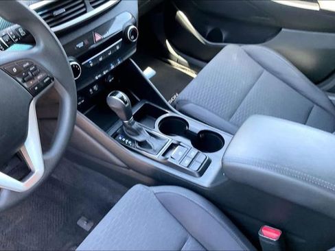 Used 2021 Hyundai Tucson SE FWD image 17