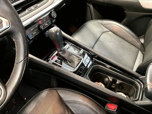 Used 2022 Jeep Compass Limited image 15