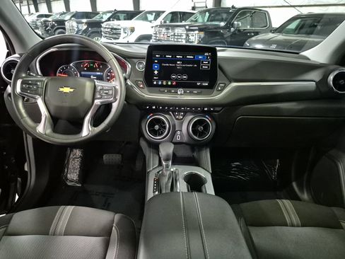 Certified 2025 Chevrolet Blazer LT AWD/4WD image 20