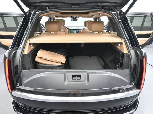 Used 2025 Land Rover Range Rover Long Wheelbase Autobiography AWD/4WD image 15