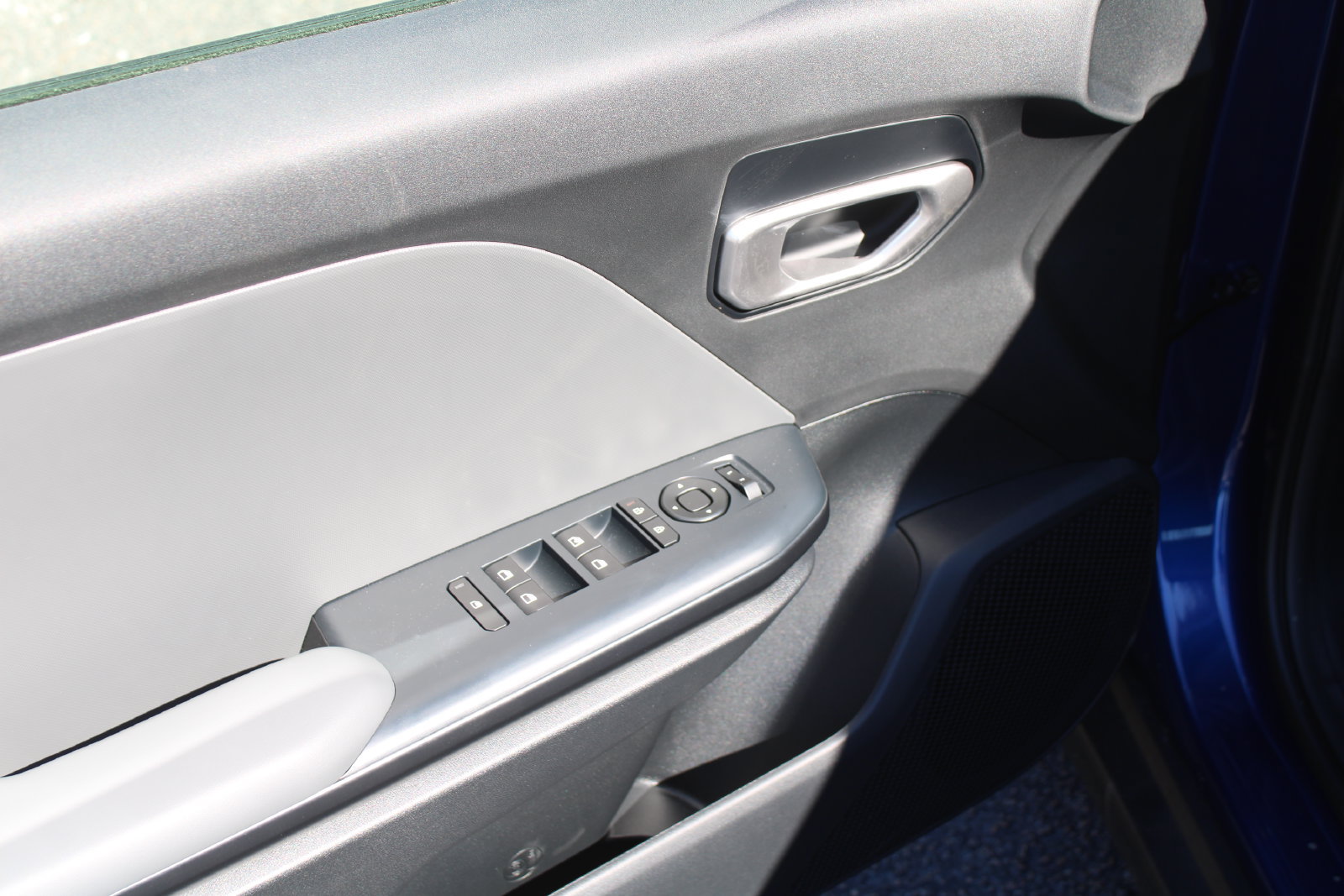 New 2026 Kia K4 FWD image 18