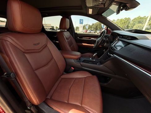 Used 2019 Cadillac XT5 Luxury FWD image 13