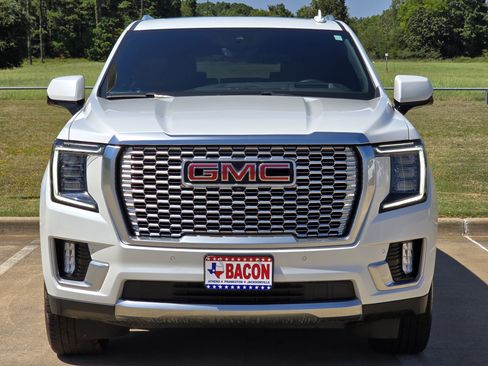 Used 2023 GMC Yukon Denali w/ Denali Reserve Package RWD image 2