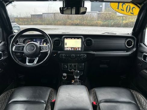 Used 2021 Jeep Wrangler Unlimited Sahara AWD/4WD image 22