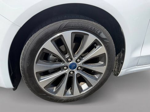 Used 2020 Ford Fusion SE AWD/4WD image 9