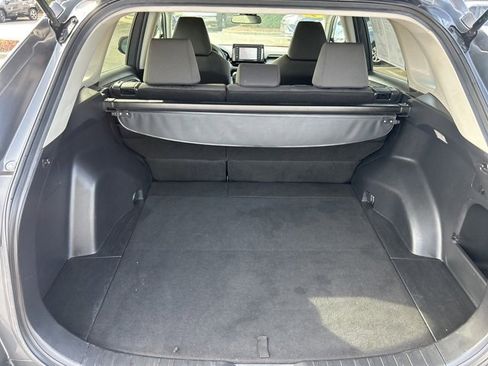 Used 2021 Toyota RAV4 XLE image 8