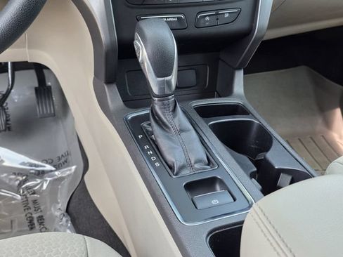 Used 2019 Ford Escape SE FWD image 23