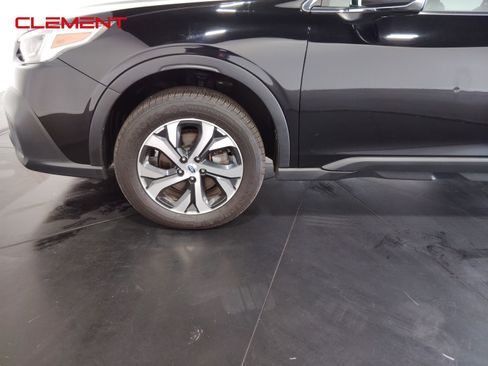 Used 2022 Subaru Outback Limited image 45