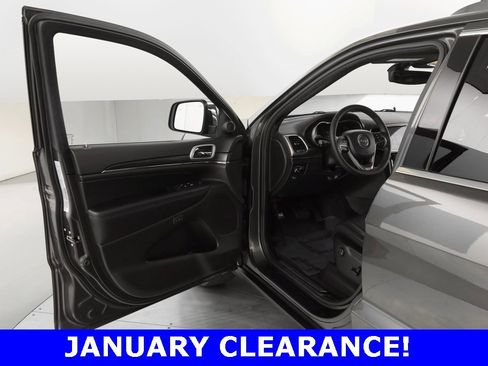 Used 2019 Jeep Grand Cherokee Limited w/ Trailer Tow Group IV image 16