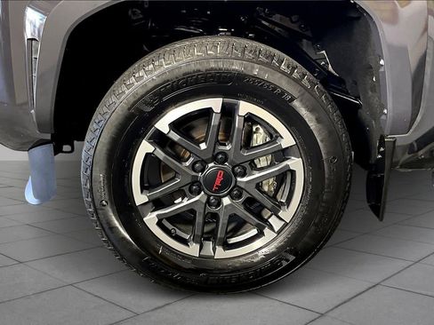 Used 2024 Toyota Tacoma TRD Sport image 10