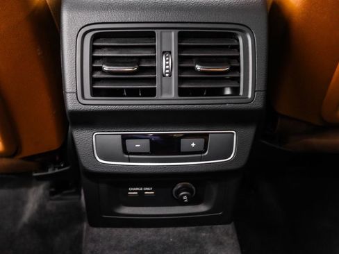 Used 2022 Audi Q5 e Premium image 57