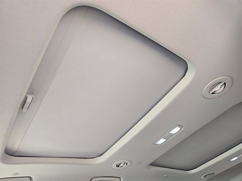 Used 2019 Chevrolet Traverse High Country image 20