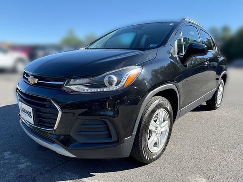 Used 2019 Chevrolet Trax LT w/ LT Convenience Package AWD/4WD image 4