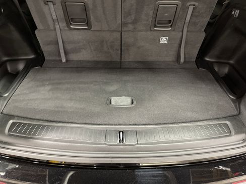 Used 2022 Jeep Grand Cherokee L Limited image 13