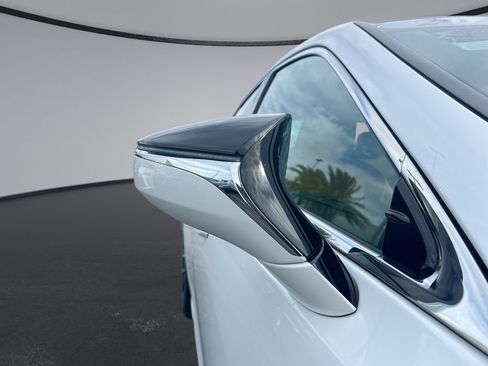 Used 2025 Lexus ES 350 w/ Premium Package FWD image 31