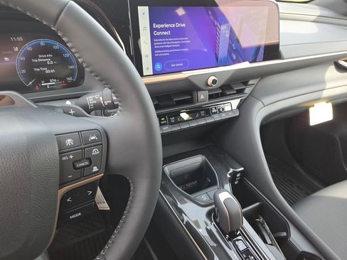 New 2026 Toyota Crown Signia AWD/4WD image 37