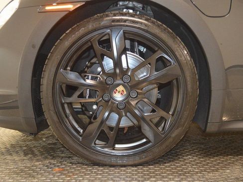 New 2025 Porsche Taycan 4S AWD/4WD image 13