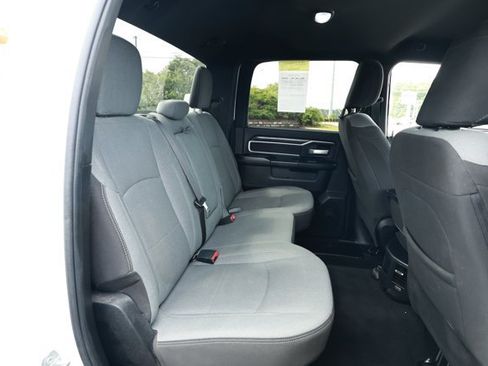 Certified 2024 RAM 2500 Big Horn AWD/4WD image 30