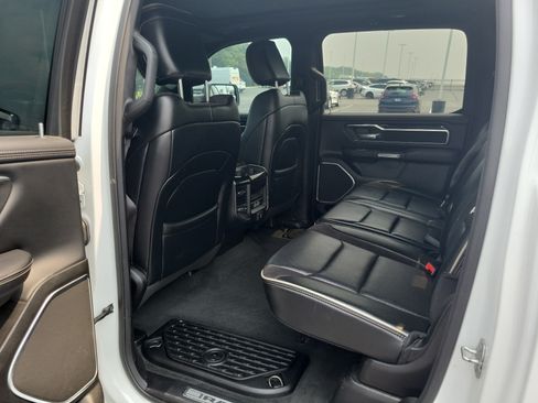 Used 2022 RAM 1500 Laramie AWD/4WD image 15