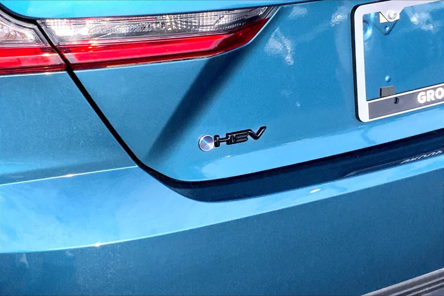 Used 2026 Toyota Camry SE w/ Convenience Package FWD image 10