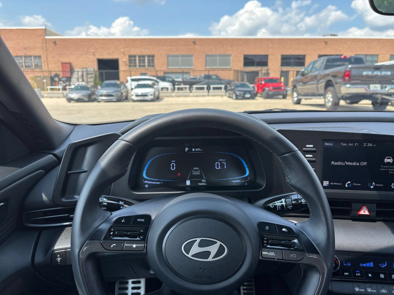 Used 2026 Hyundai Elantra Sport FWD image 32